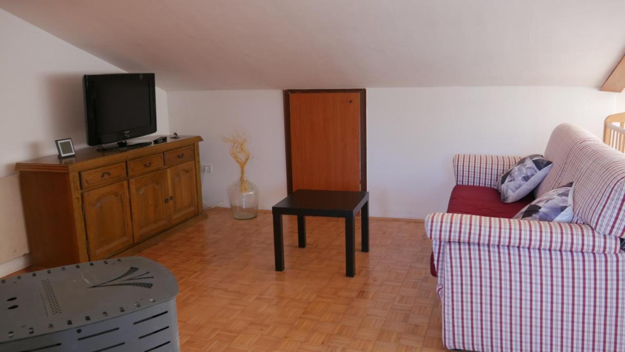 Apartment Kornarija Buje Exteriör bild